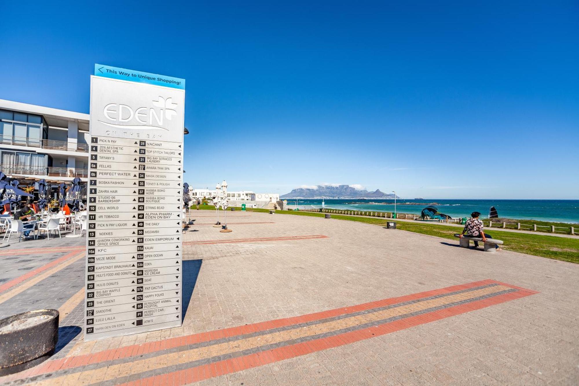 Stylishly Decorated Beachfront W Inverter, 202 Eden Apartment